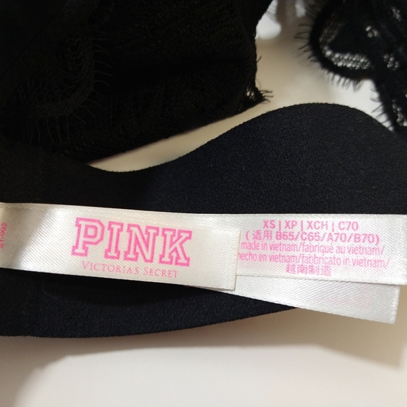 VS PINK | Eyelash Lace Triangle Racerback Bralette in Black | Size XS - Picture 4 of 5
